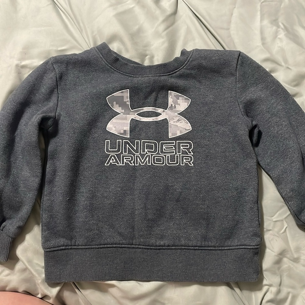 Kids under armor sweatshirt, size 24 months